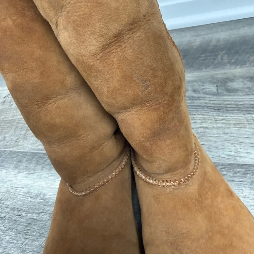 UGG Kids Tan‎ Suede Boots